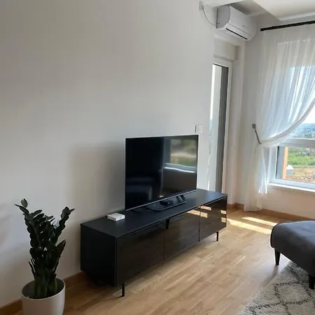 Lägenhet Bella Fruske Residences